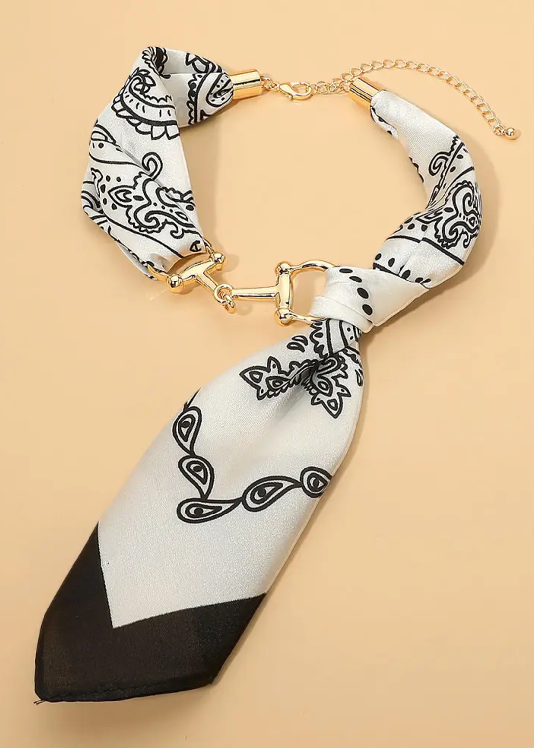 Metal Horsebit Scarf Necklace - Black/White