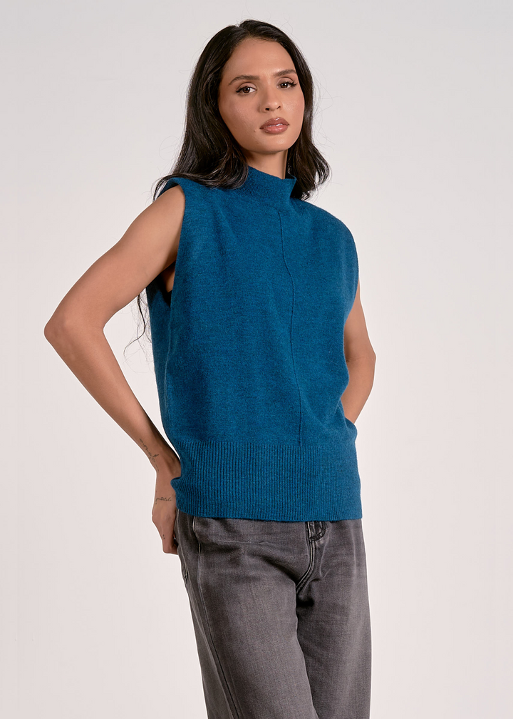 Elan Kate Sleeveless Sweater
