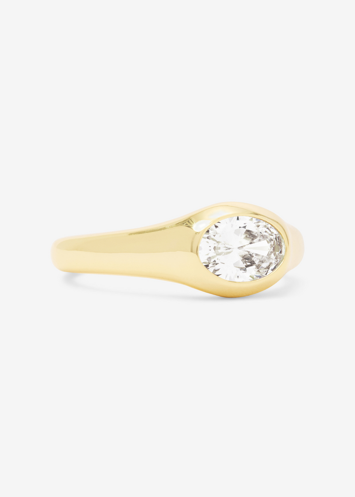 Melinda Maria She's a Boss Signet Ring - Gold/White