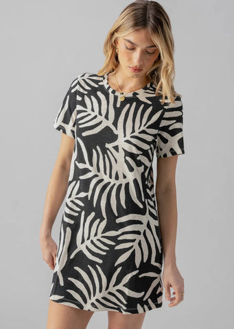 black and cream palm leaf print short sleeve t shirt dress