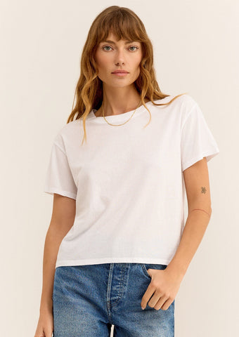 white hip length short sleeve tee shirt 